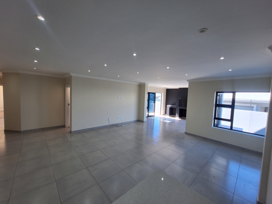 3 Bedroom Property for Sale in Fountains Estate Eastern Cape